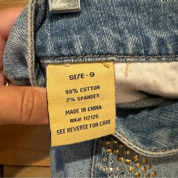 Vintage Y2K Distressed Denim Mini Cut Off Low Rise Skirt by Celebrity Pink Sz 9 - Picture 13 of 14